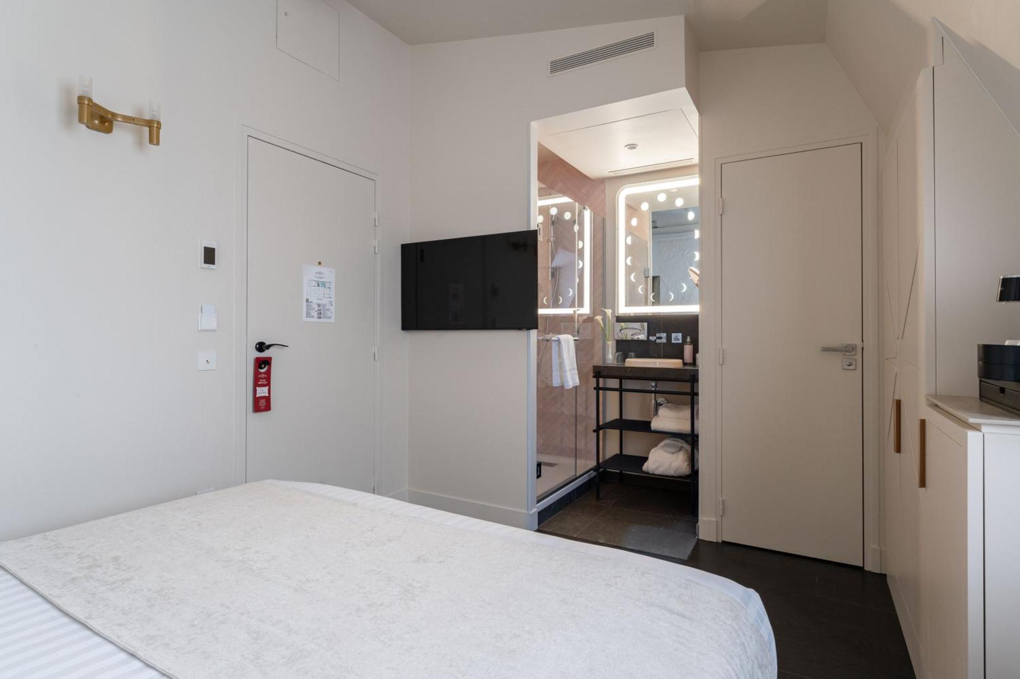 Astra Opera - Astotel 4*