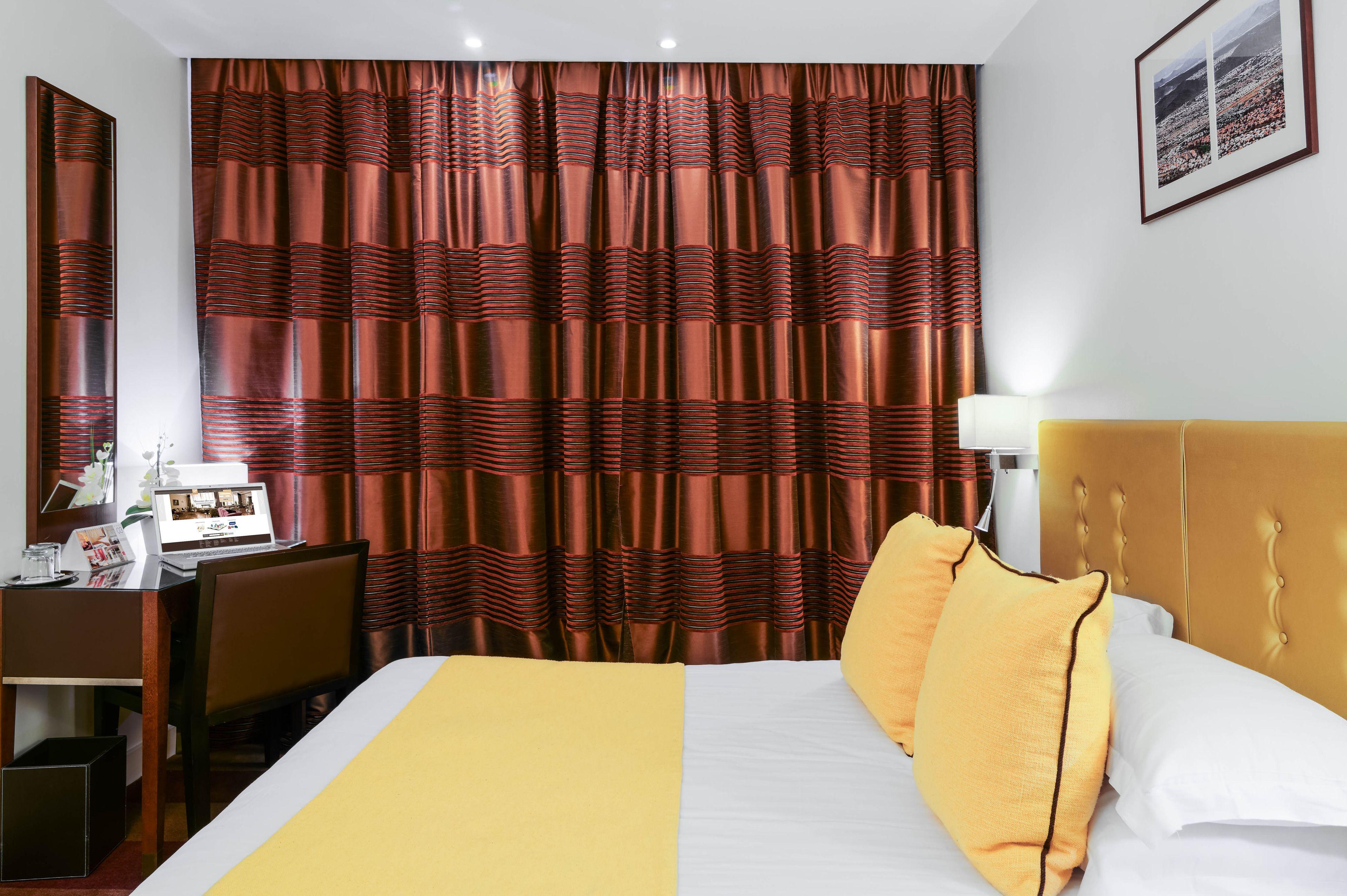 Astra Opera - Astotel 4*