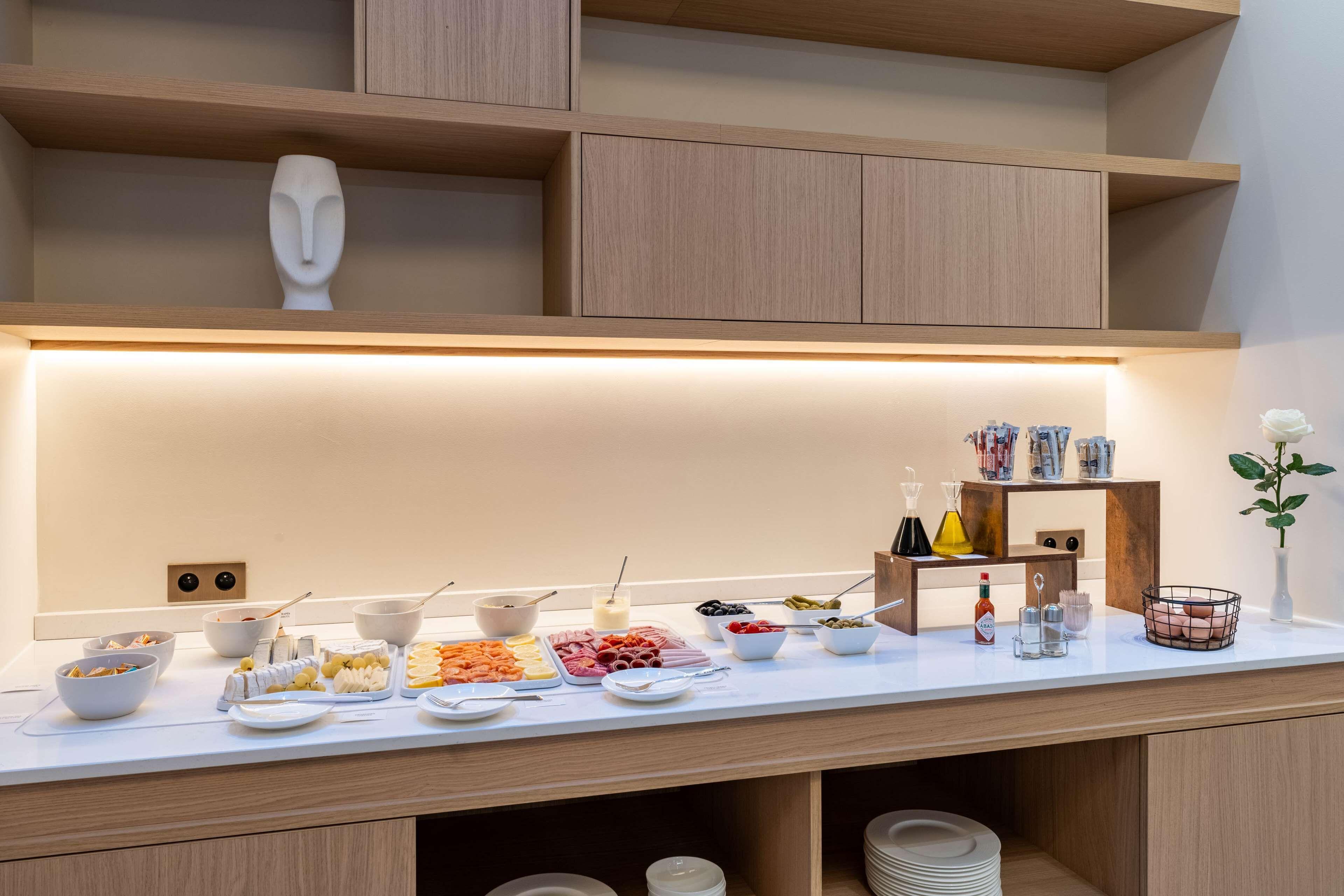 Astra Opera - Astotel Hotel